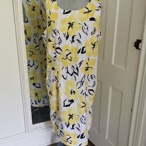 Tradition vibrant yellow & black floral sleeveless shift midi dress. Size 18